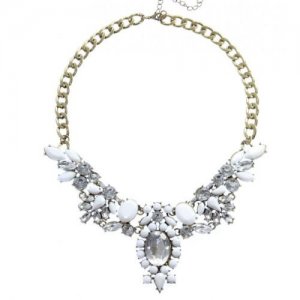 Fehér köves statement