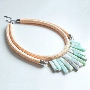 bahiti-nyaklanc-4-600x600