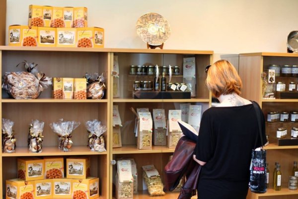 17499017_385250998540942_5975363759749641595_n